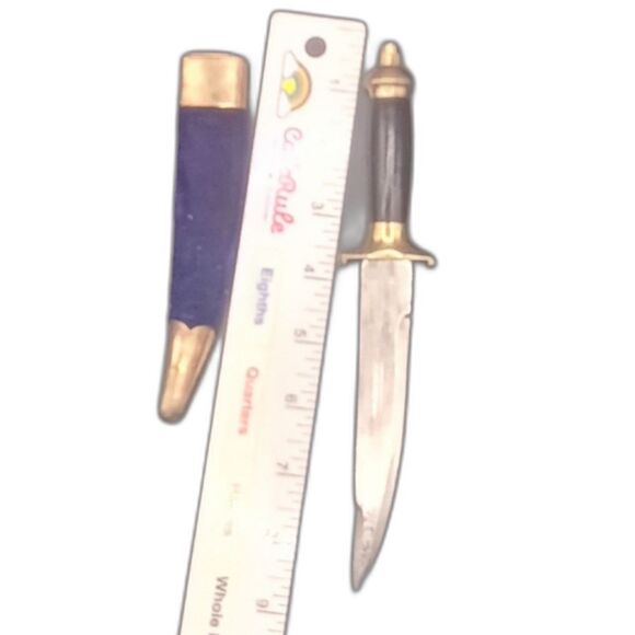 9" Dagger With Blade 5.5" Ingraved Design India with Blue Fabric Wraped Scabbard - Picture 4 of 5